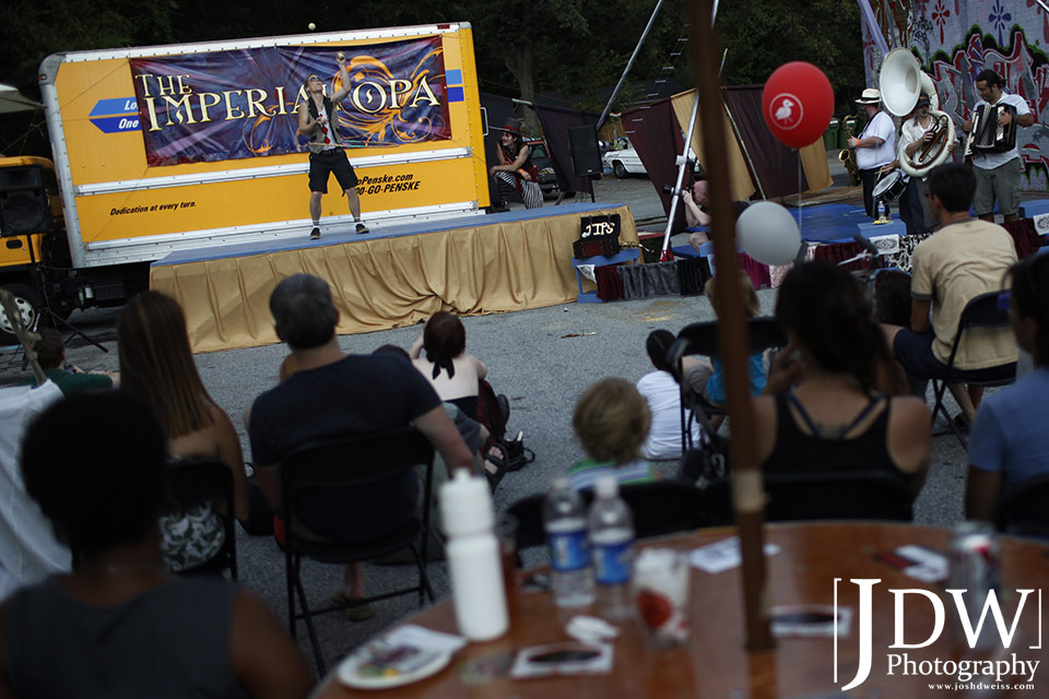 100918_JDW_EAStrust_0241
